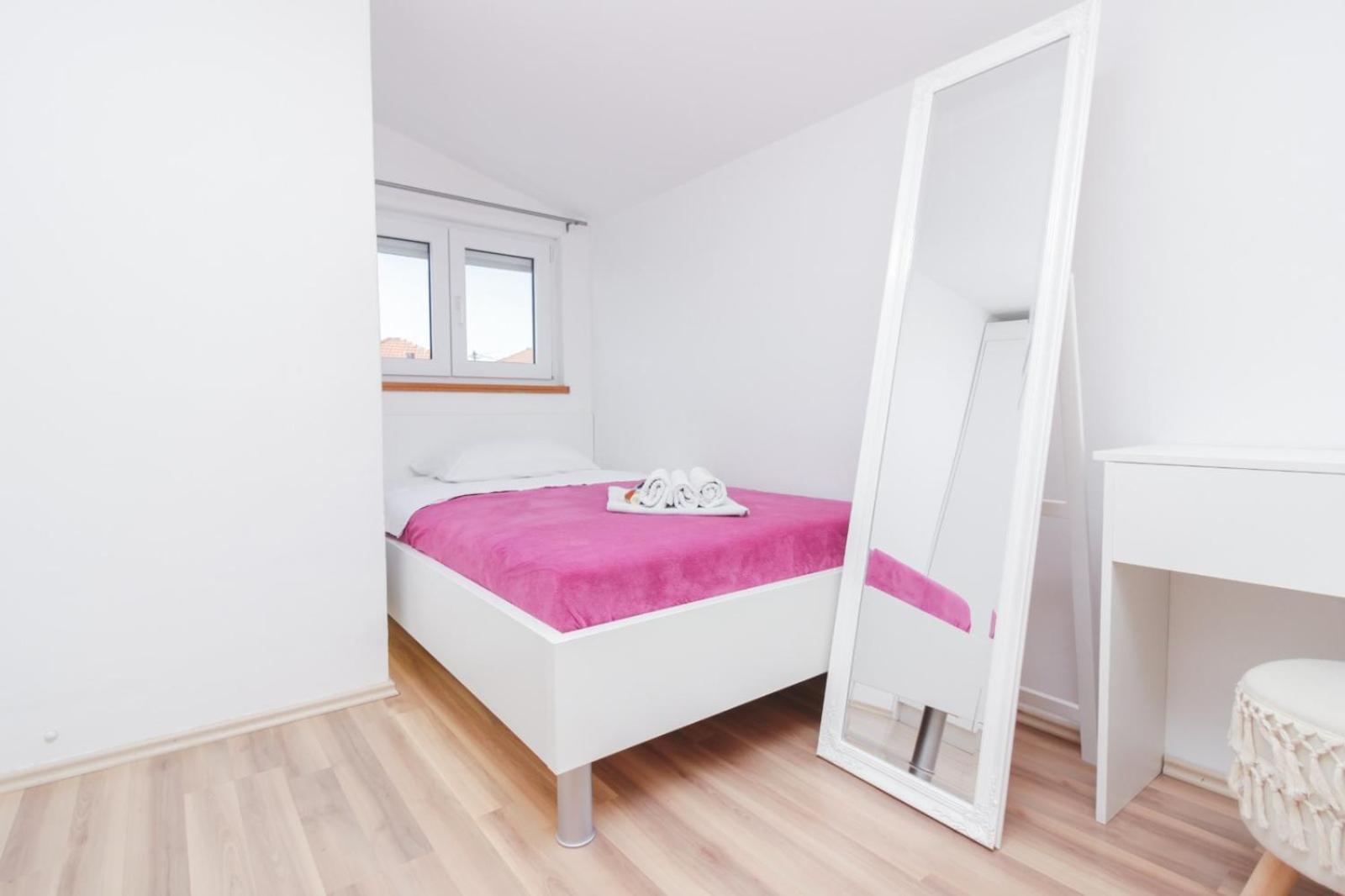 Apartman Lara Задар Екстер'єр фото